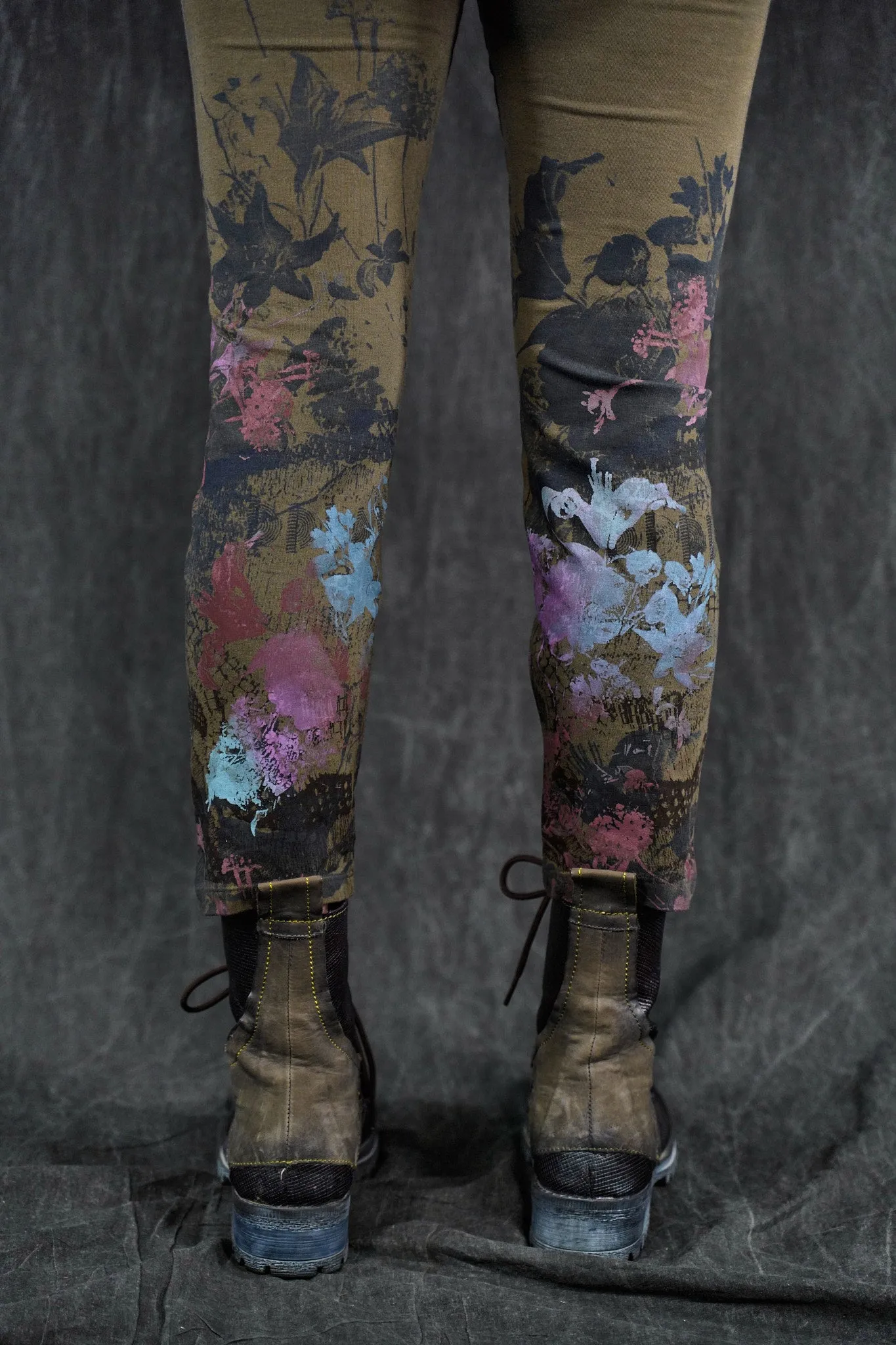 3167 Crop Legging Ground-P