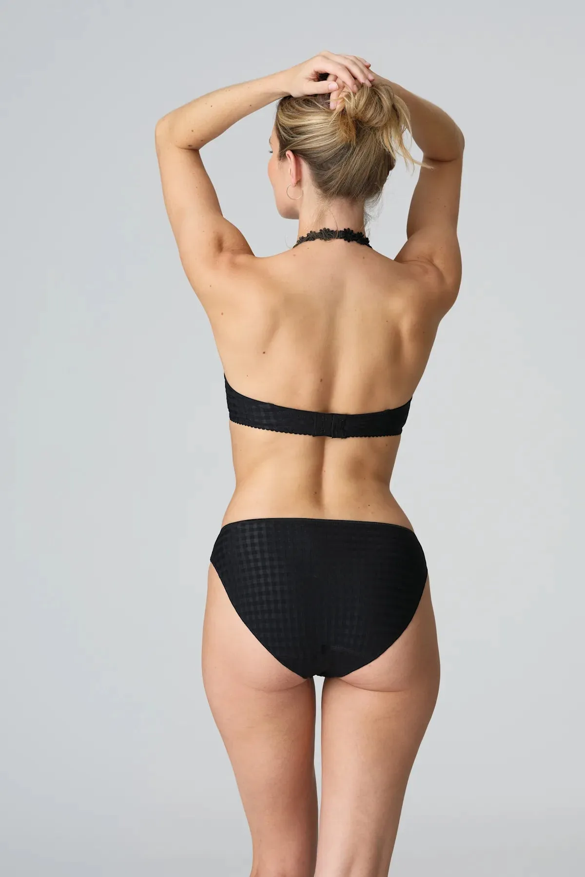 Avero Non Padded Full Cup Seamless Bra In Black - Marie Jo