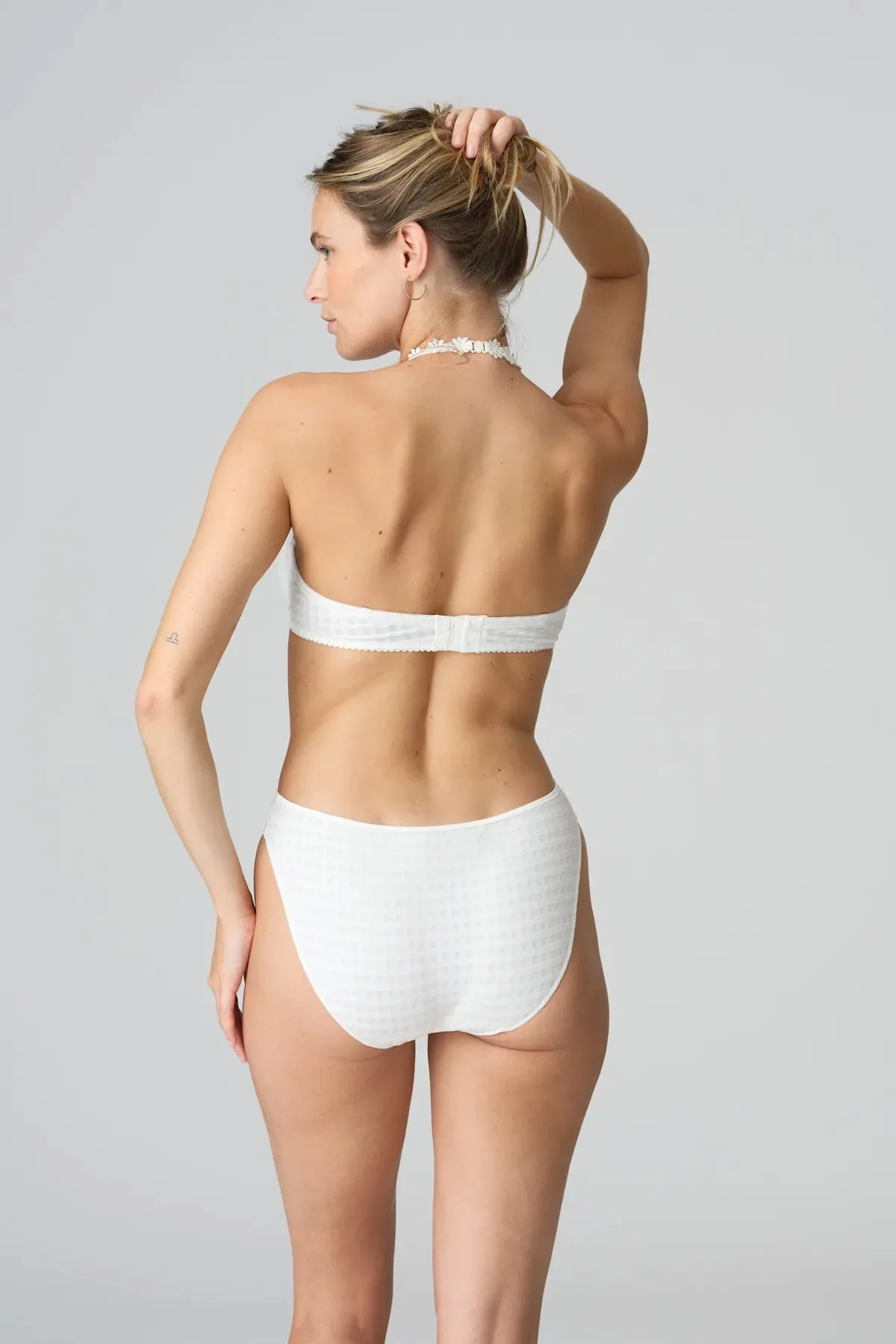 Avero Non Padded Full Cup Seamless Bra In Natural - Marie Jo