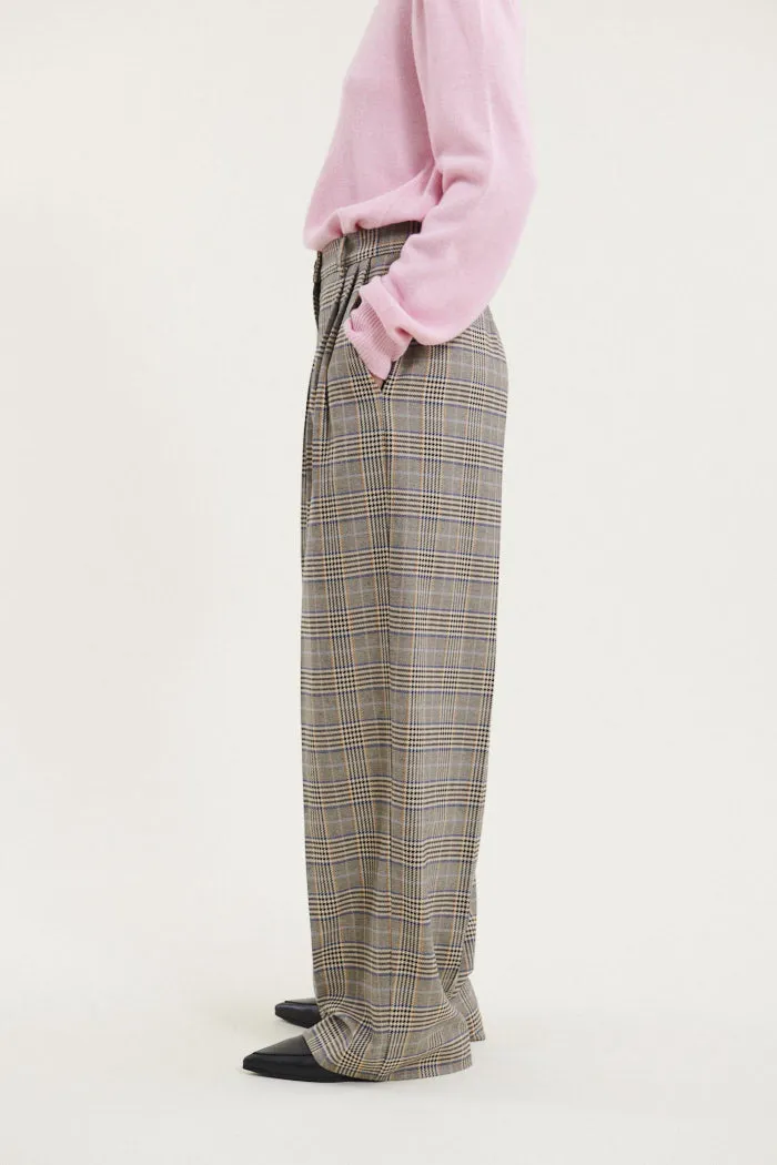 BASIC APPAREL Jorie Pants light khaki-black