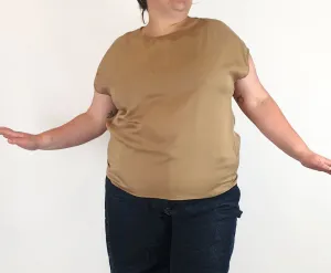Brown cap sleeve top fits size 20