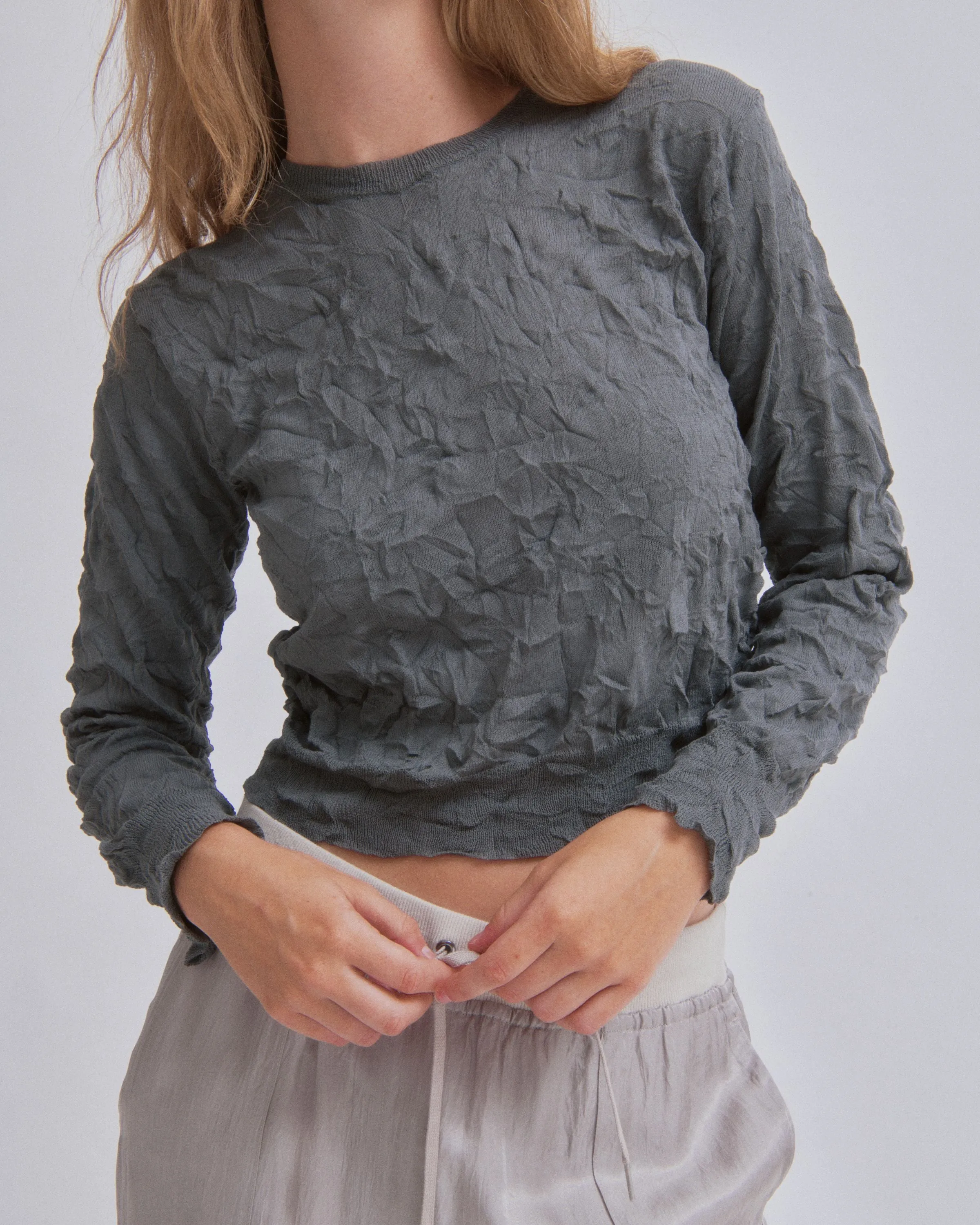 Crinkled Pullover in Steel