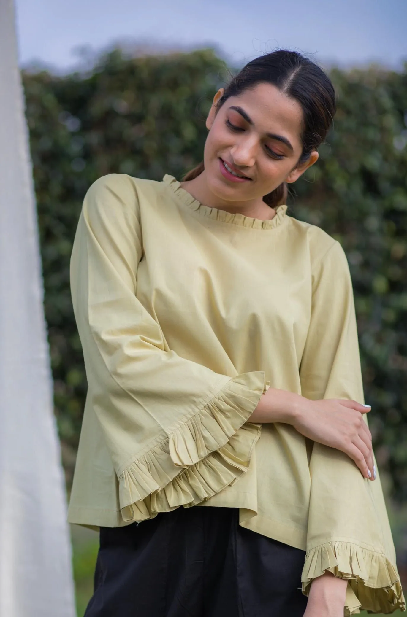 Dahlia Bell-sleeves Top
