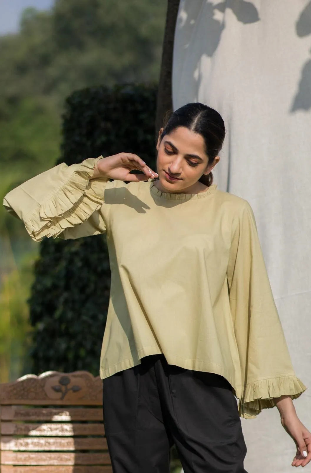 Dahlia Bell-sleeves Top