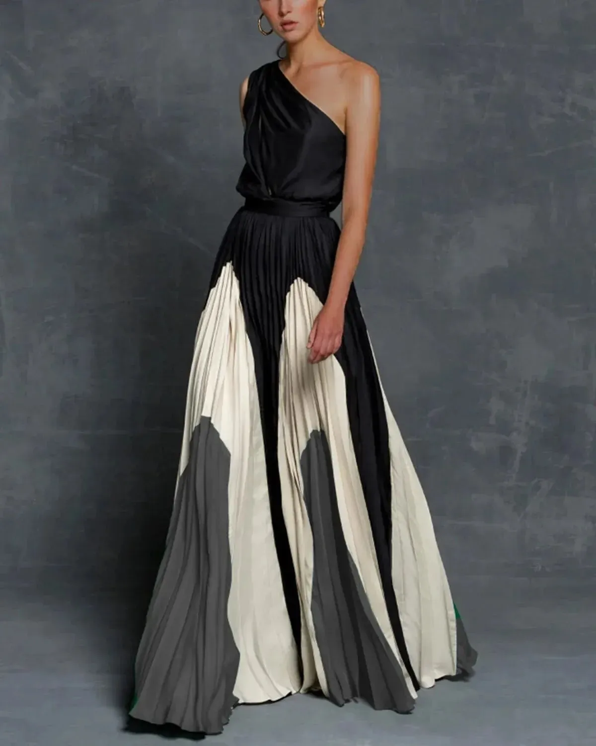 Delaide -Maxi dresses with one shoulder