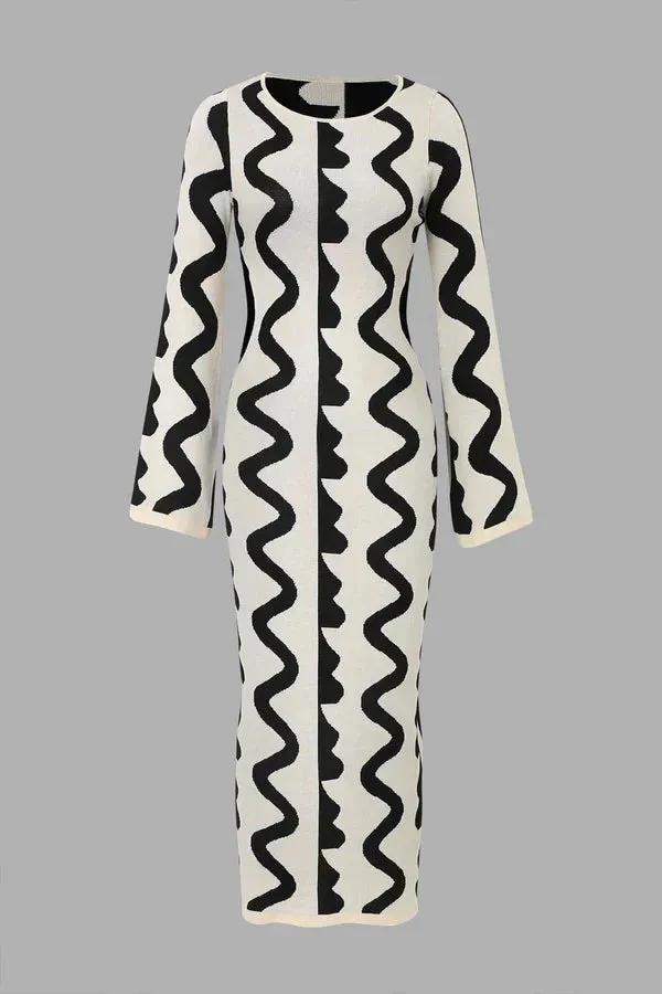 Emily - Knitted dress with wave pattern