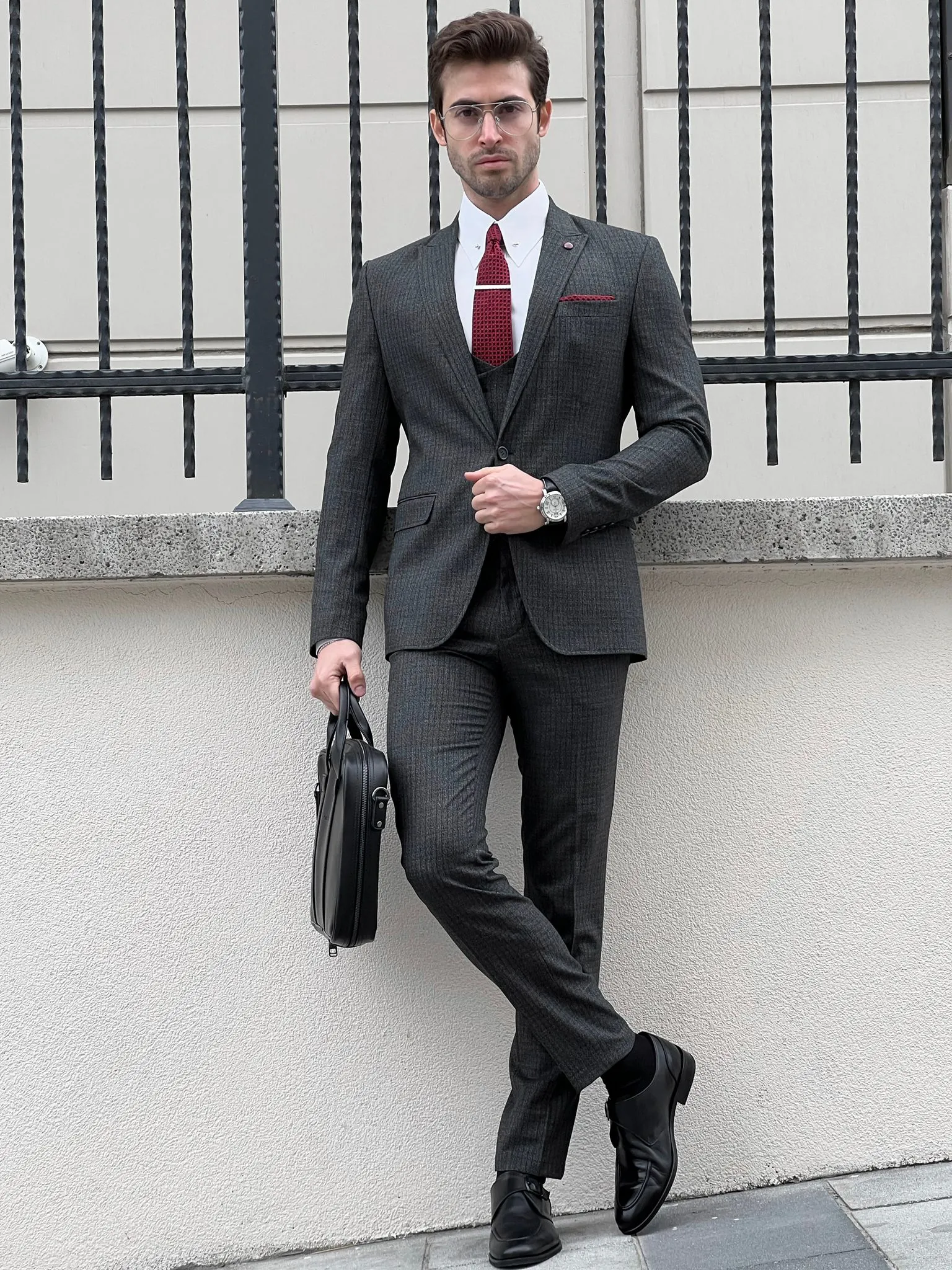Fabio Anthracite Slim Fit Woolen Suit for the Modern Man