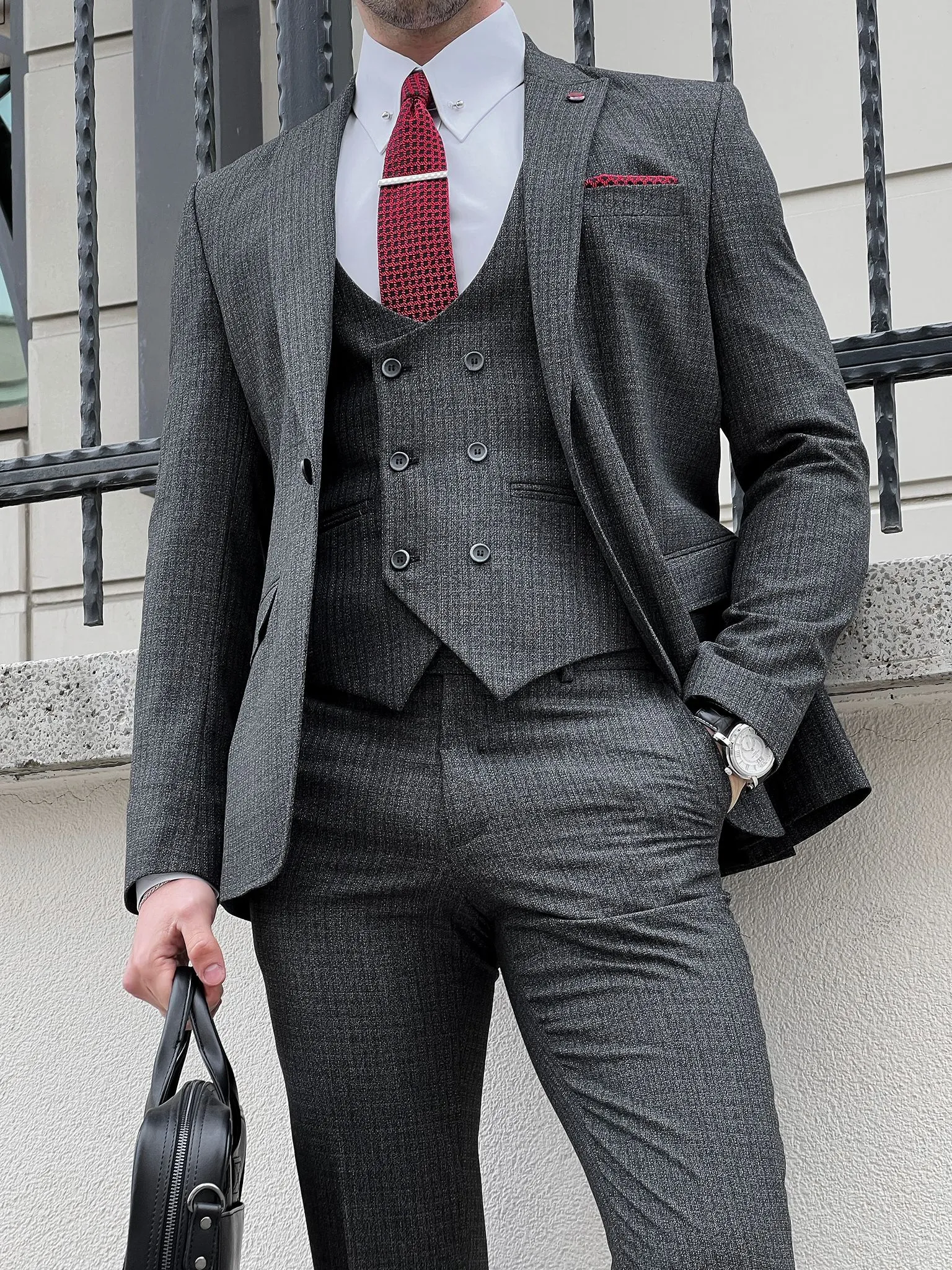 Fabio Anthracite Slim Fit Woolen Suit for the Modern Man