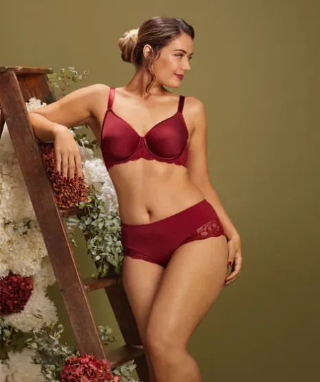 Fayrefrom Lace Perfect Contour Bra - Biking Red