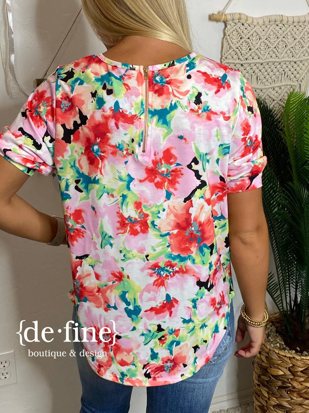 Fresh Floral Top with Zipper Back