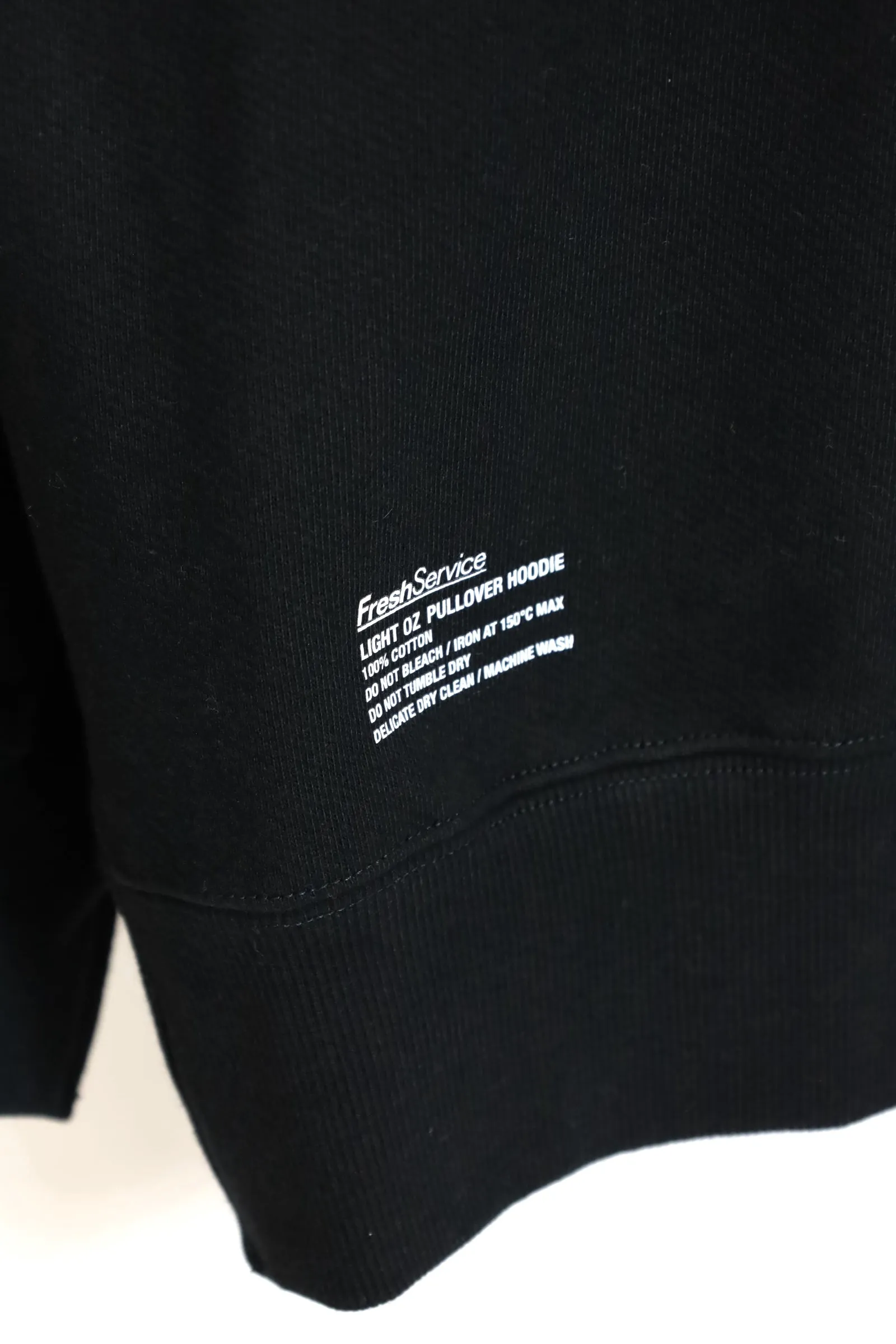 Fresh Service / LIGHT OZ PULLOVER HOODIE - Black