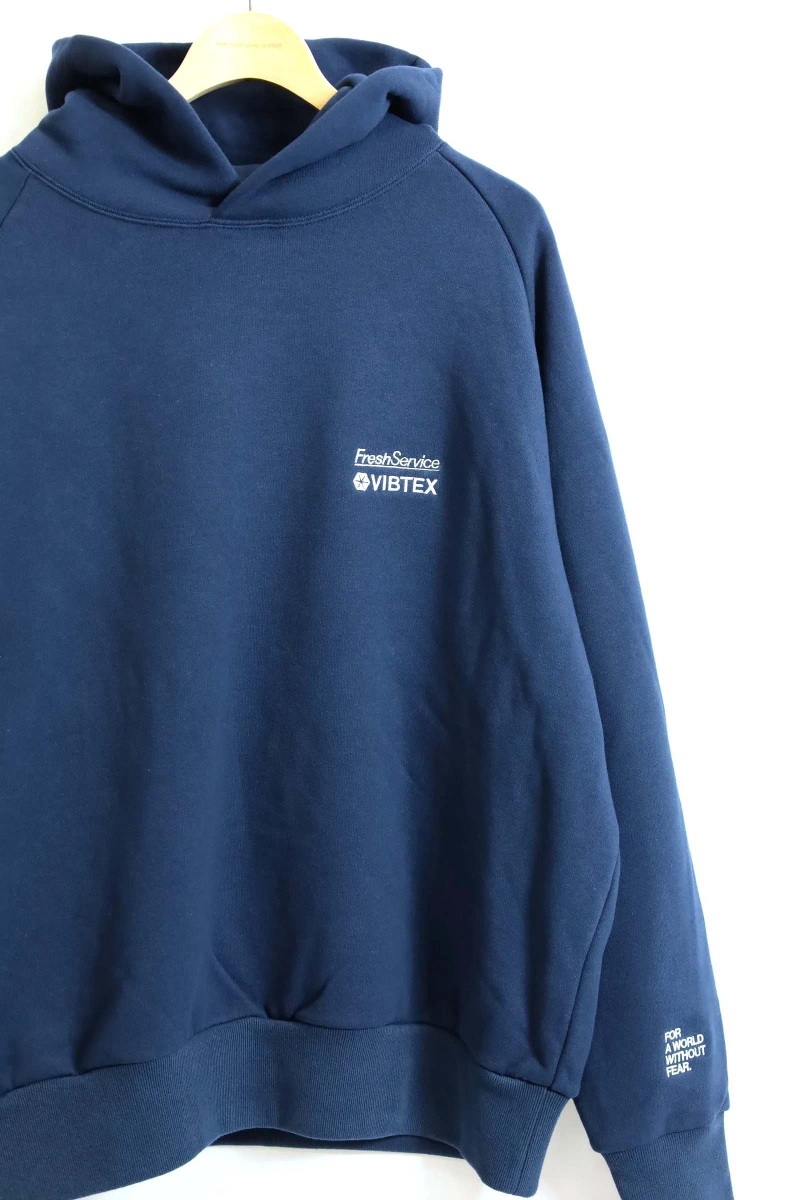 Fresh Service / VIBTEX for FreshService SWEAT PULL HOODIE -  Navy