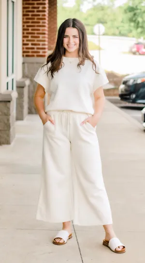 It's an Easy Pick Set in Cream