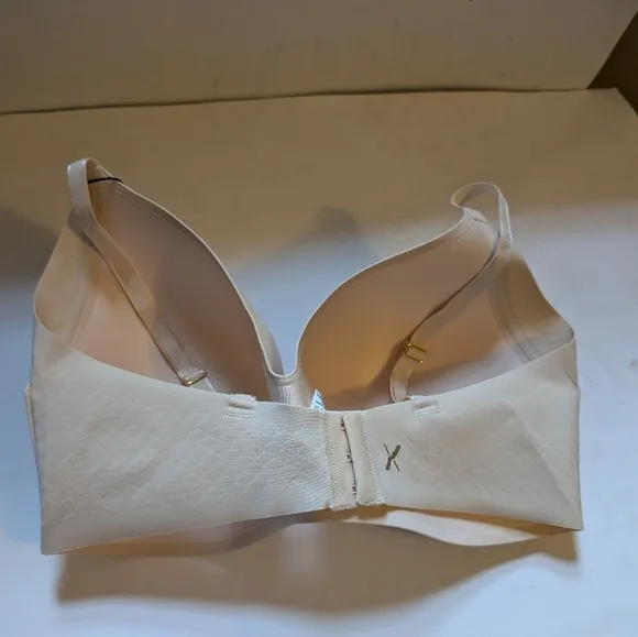 Knix Wingwoman Beige  bra size 40E(8) BNWT