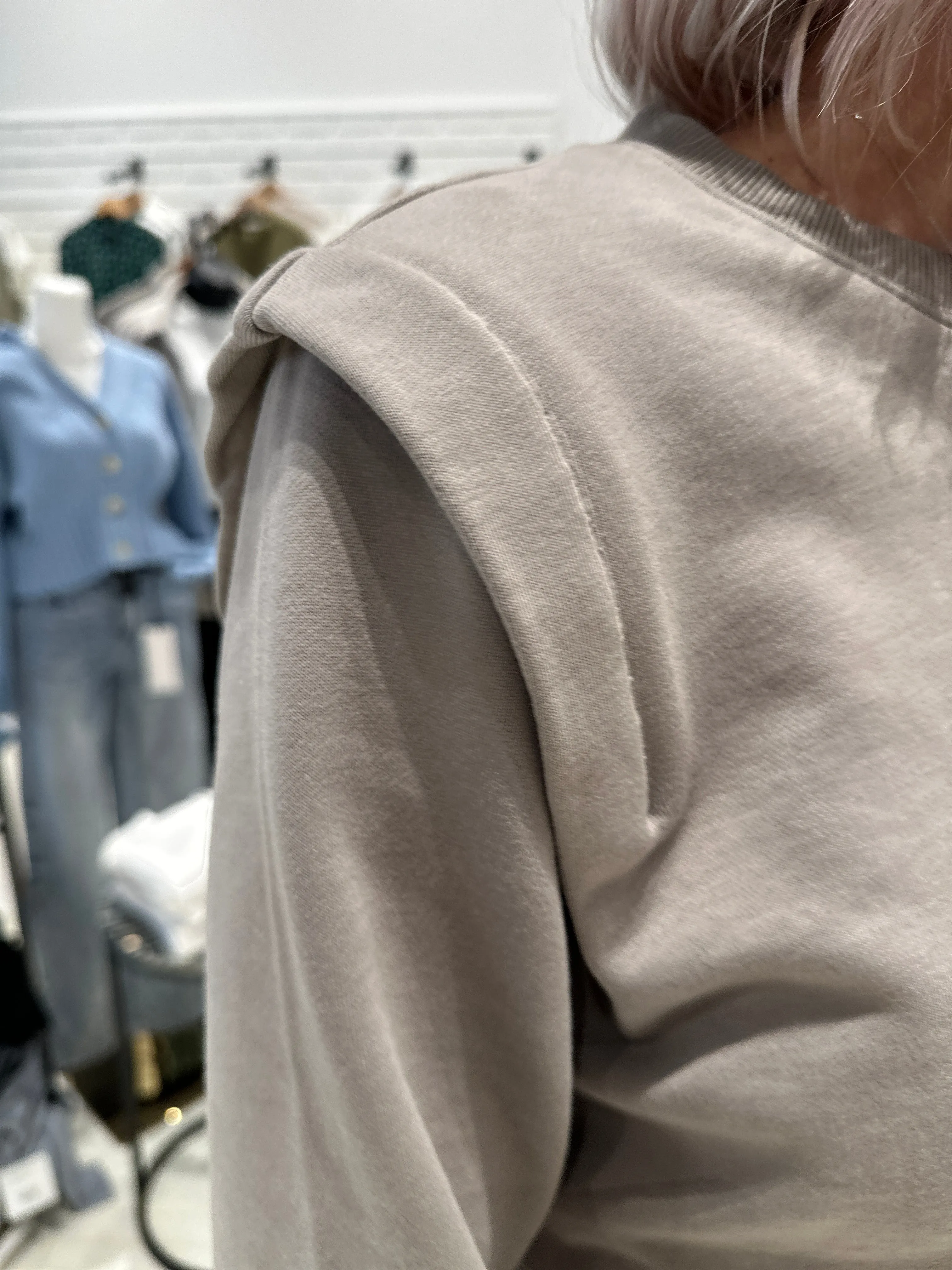 KUT FROM THE KLOTH The Felicity Pleated Pullover Sweatshirt