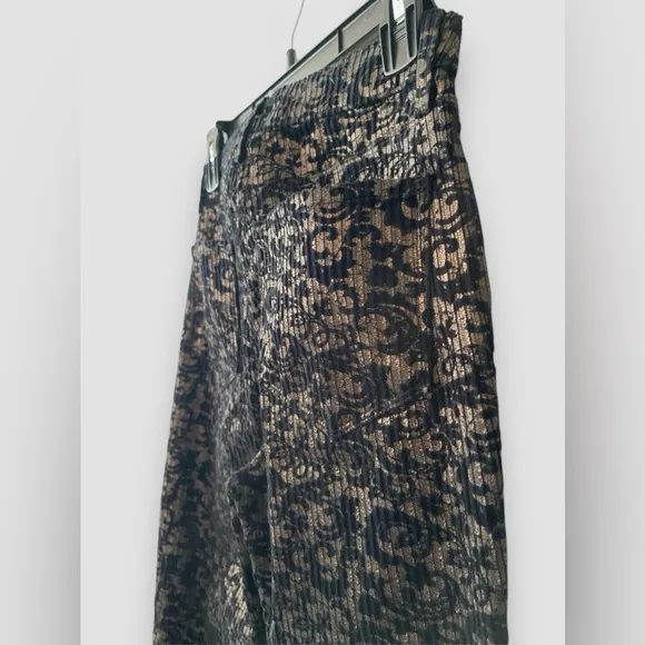 L'Agence Women's Black Gold Jyothi Velvet Split Ankle Pants Size 25 NWOT