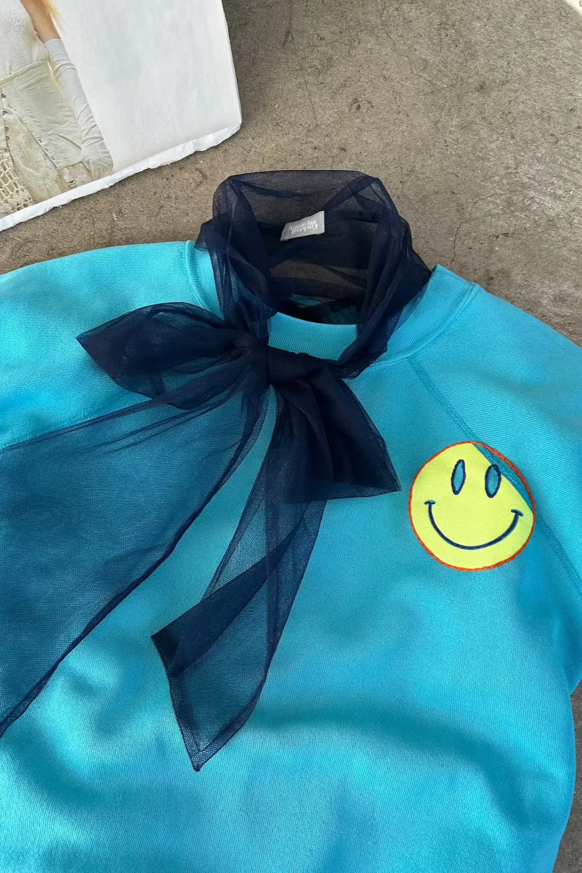LEXI | aqua smiley