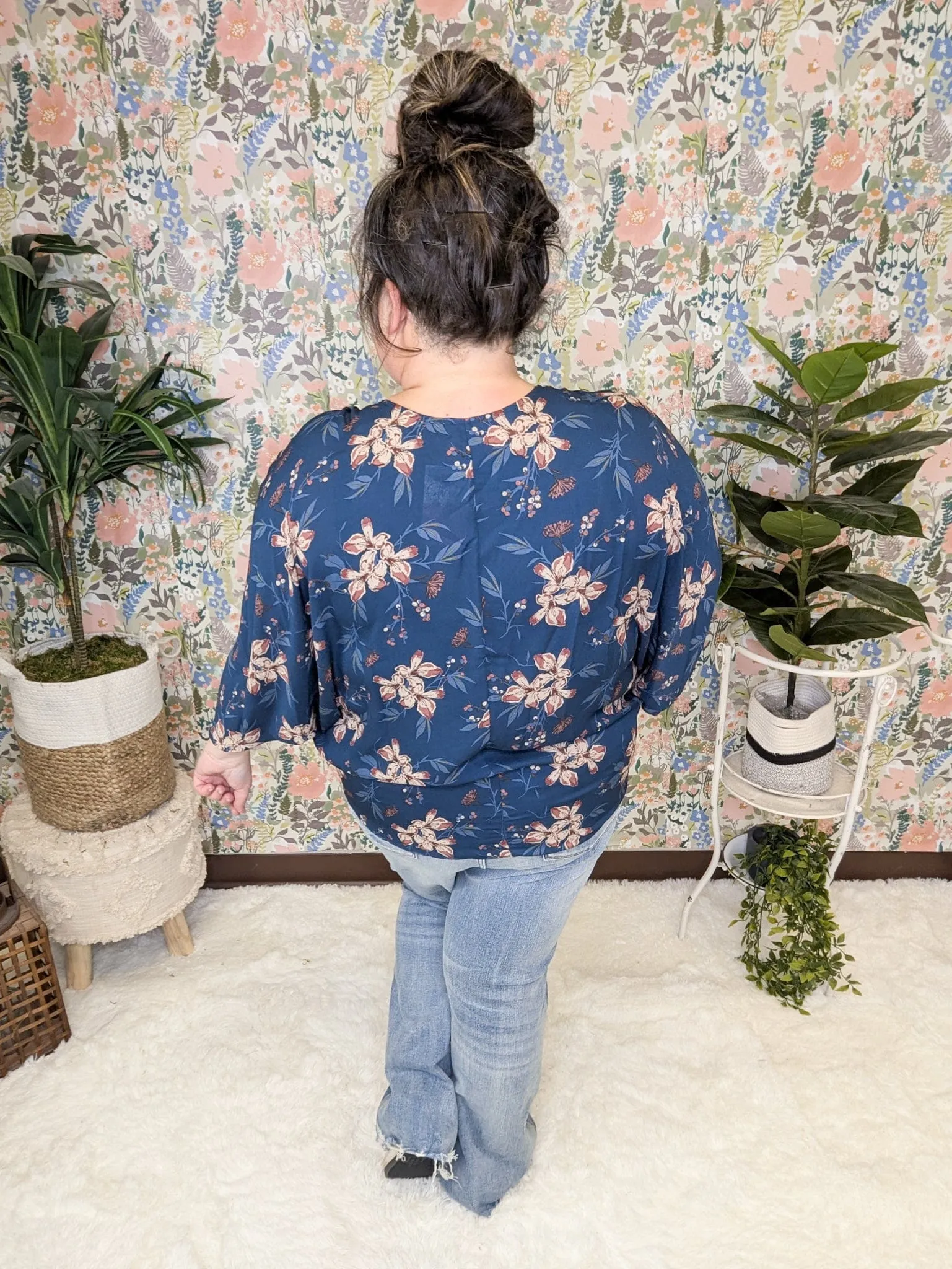 Luna Ruched 3/4 Sleeve Top in Navy Floral