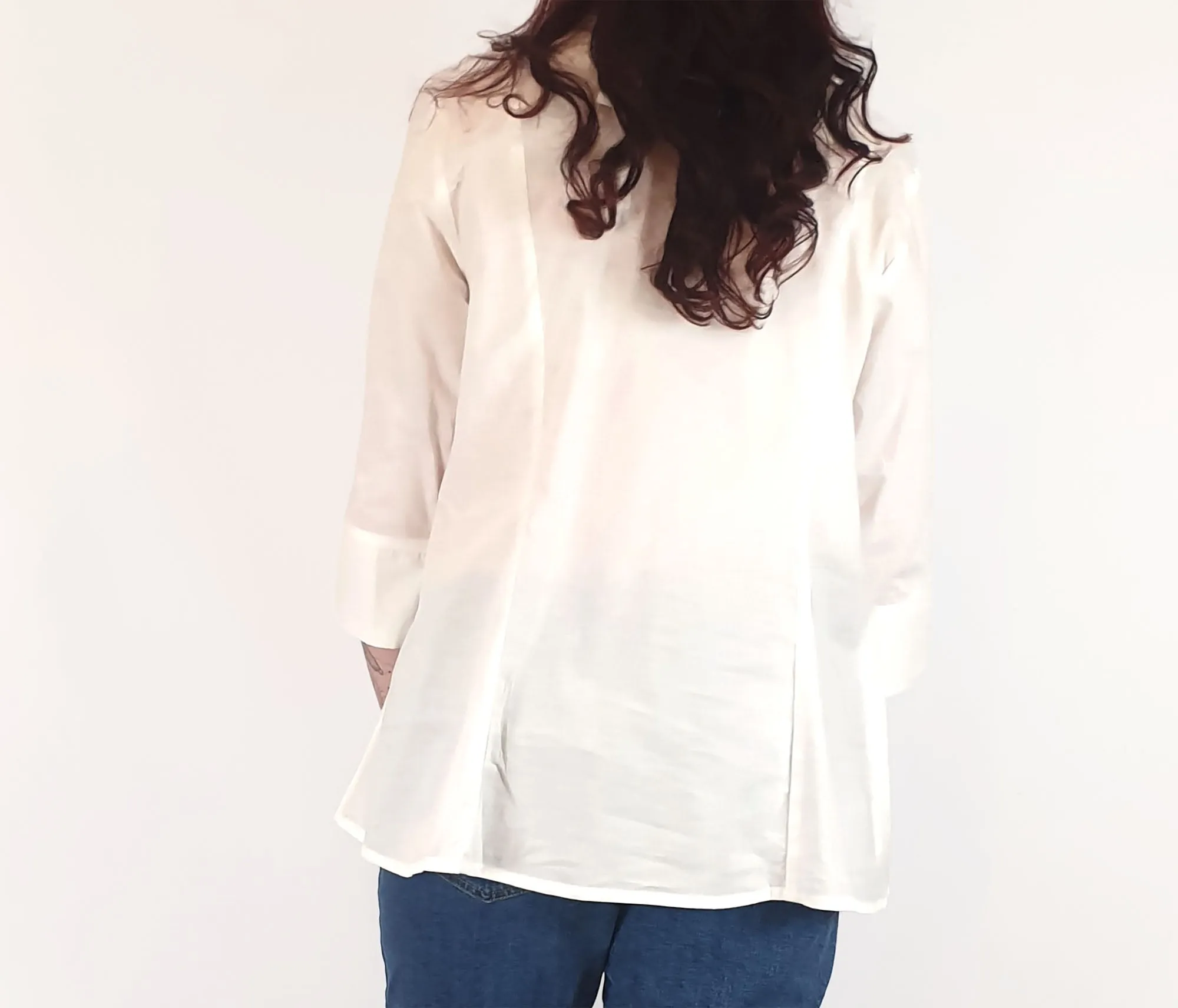 Megan Salmon white top size 12