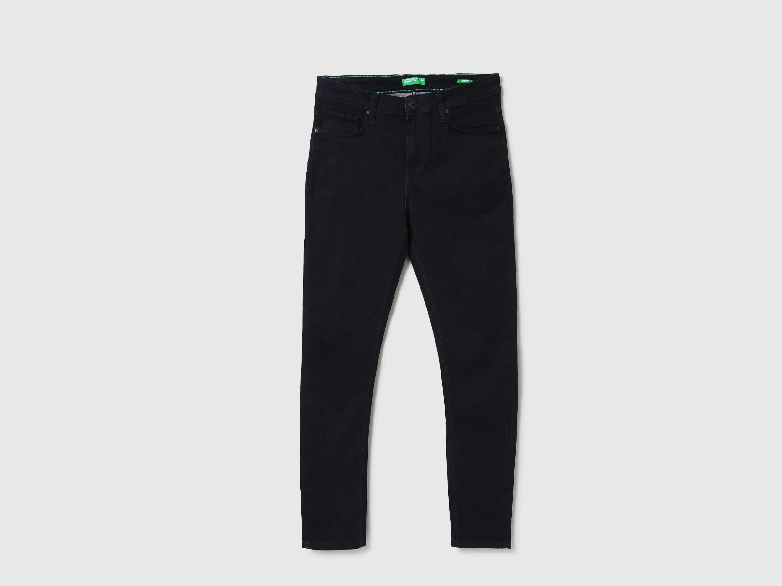 Men Solid Carrot Fit Jeans