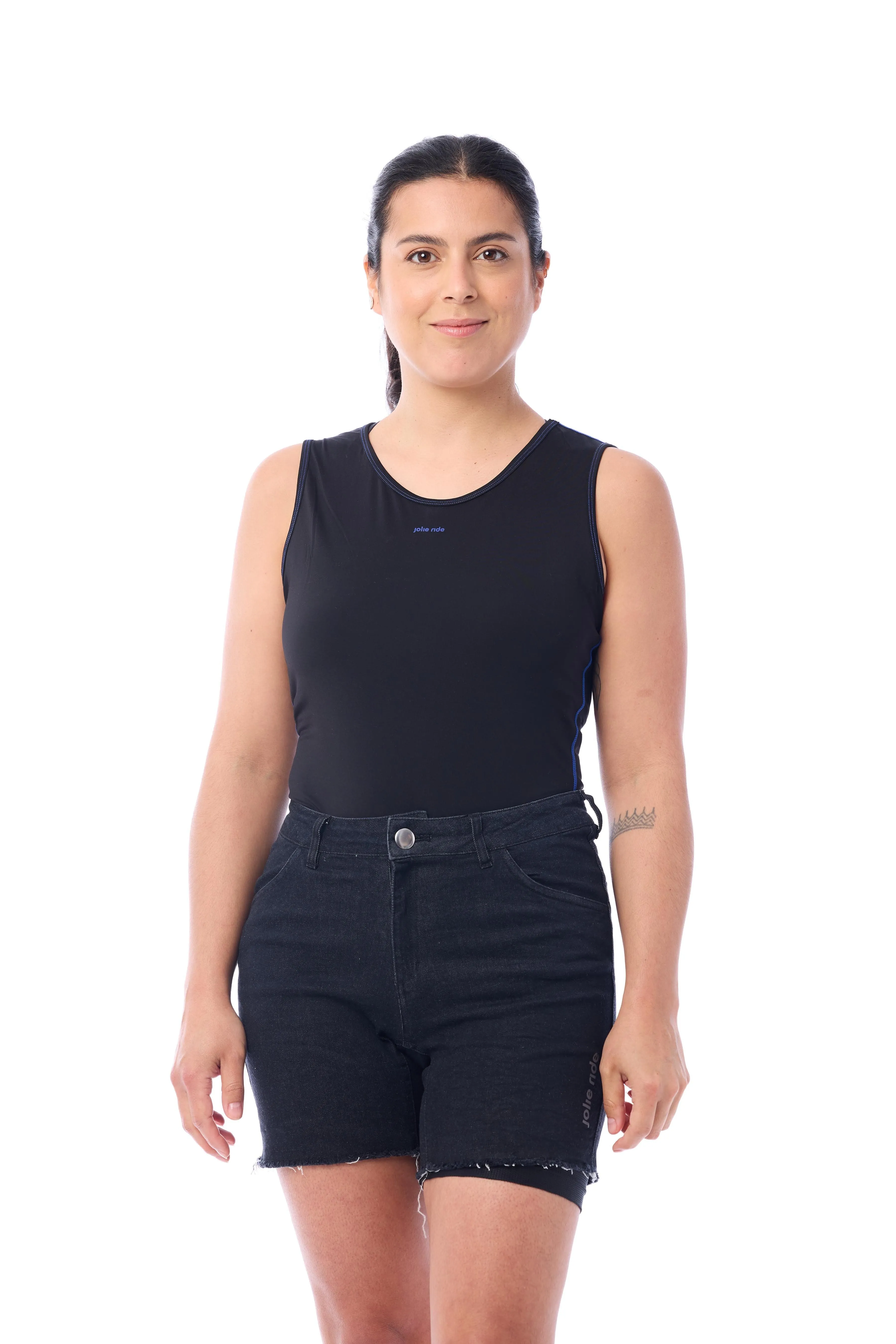 mtb denim shorts with exceptionaly stretch fabric and gel pad