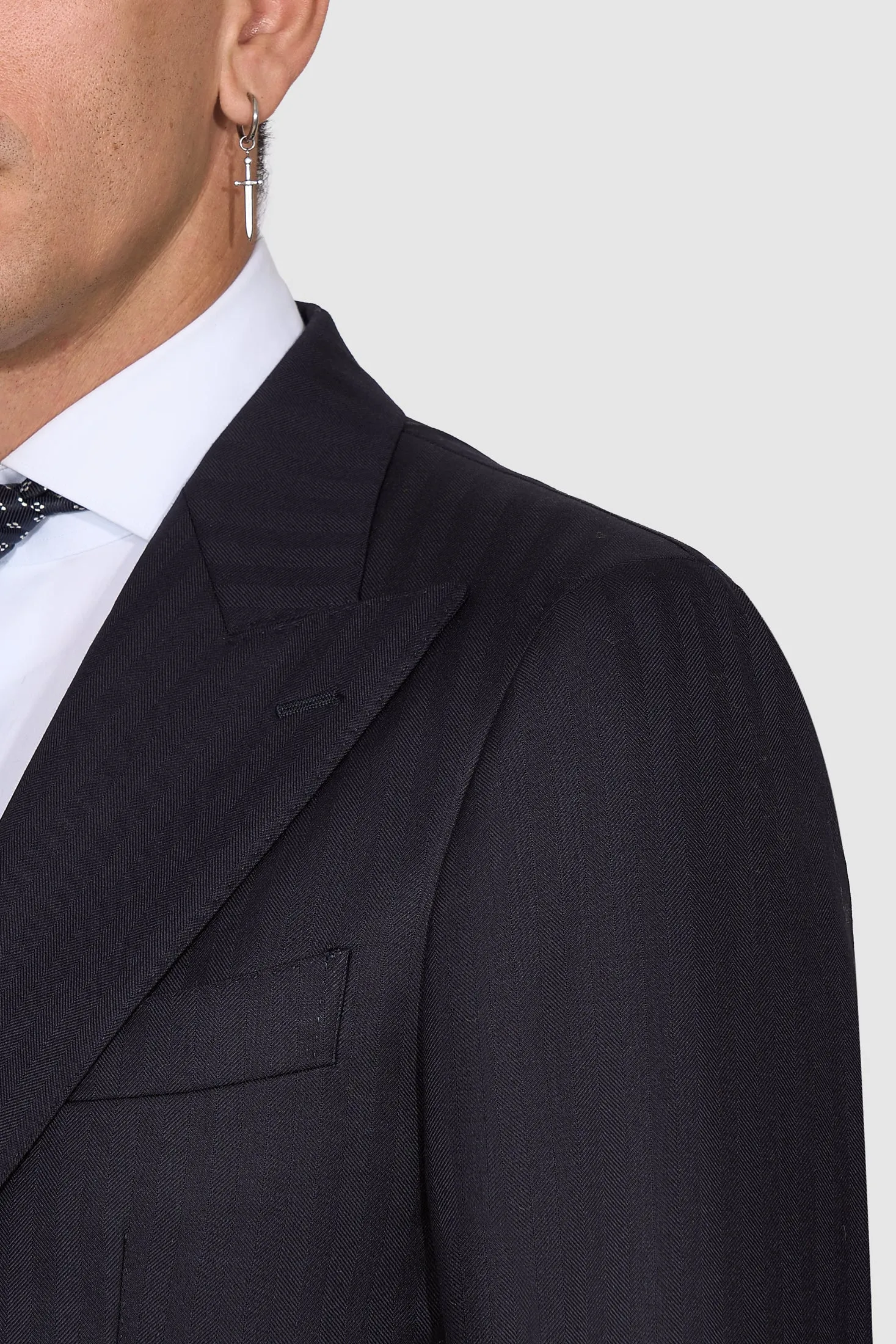 New SUITREVIEW Elmhurst Navy Herringbone Pure Wool Super 120s Suit - Size 38R and 42R (Other Sizes Made To Order)