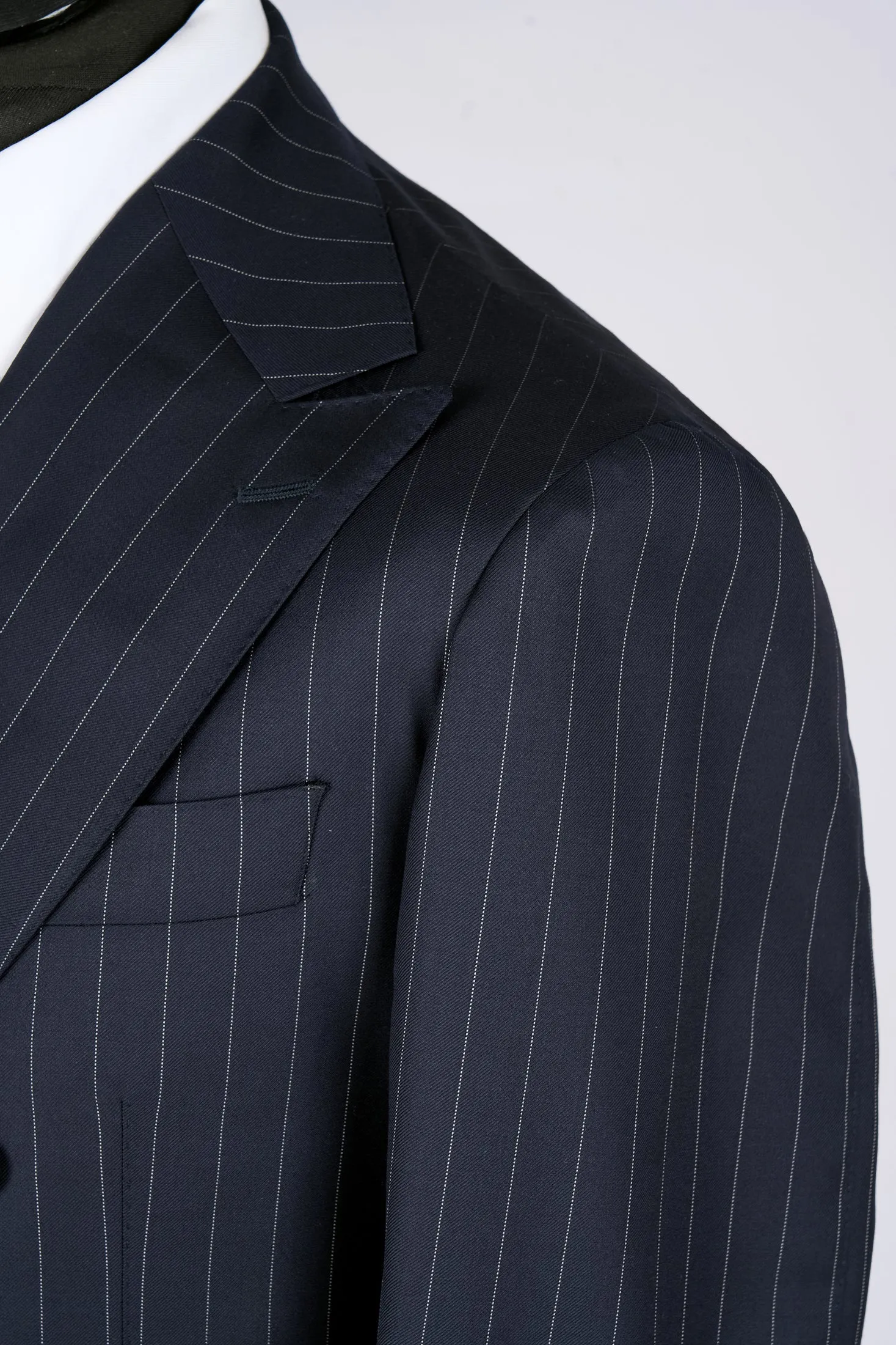 New SUITREVIEW Elmhurst Navy Pinstripe Pure Wool All Season DB Suit - Size 38S (Waist Size 30) (Final Sale)