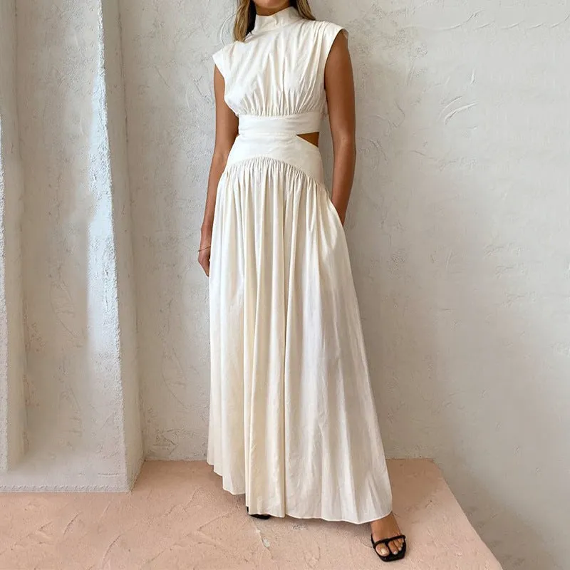 Prudence - Elegant sleeveless dress with a fashionable high neckline