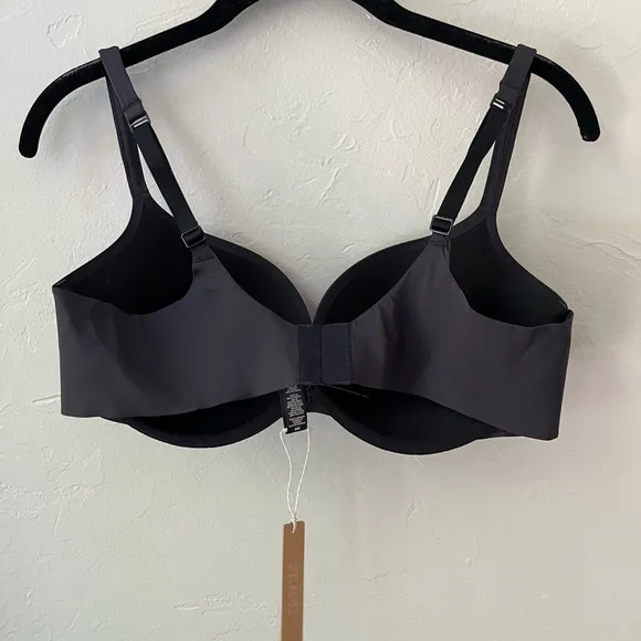 🖤SKIMS ULTIMATE  TEARDROP PUSH UP PLUNGE BRA IN ONYX 32C