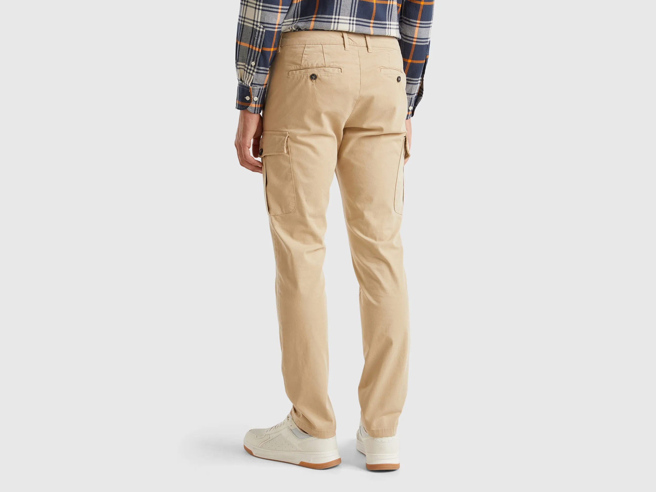 Solid Slim Fit Cargo Pant