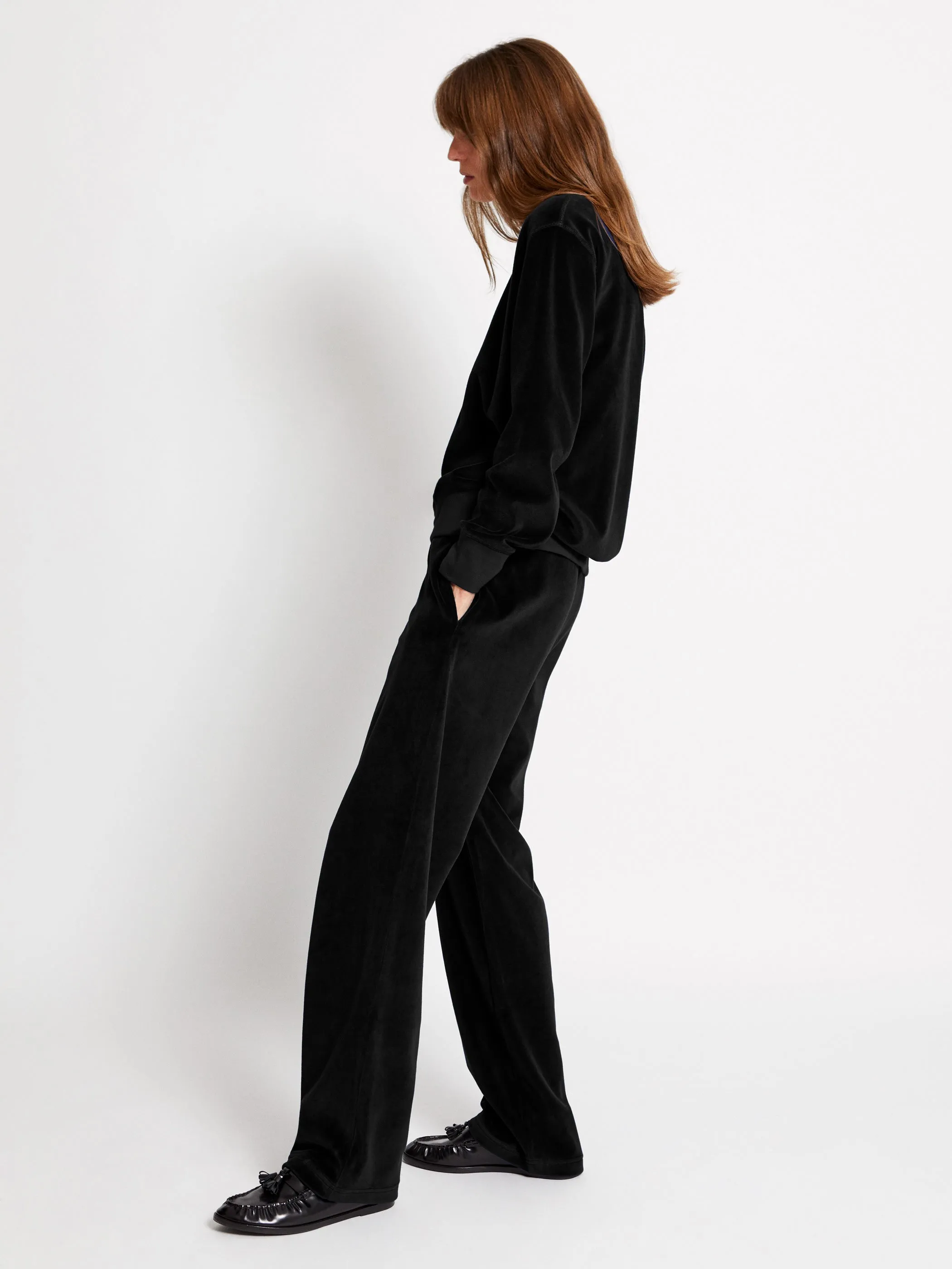 The Anytime Unisex Trackpants in Velour