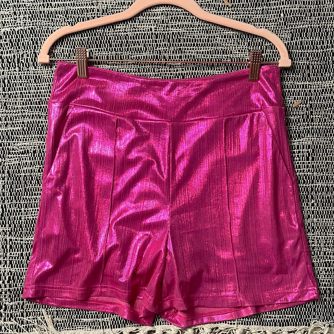 The Dolly Shorts in Pink