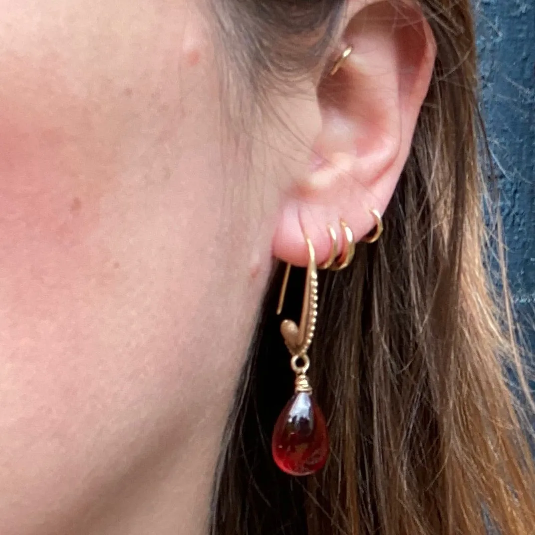 The Mughal Earring with Glossy Garnet Drops by brunet