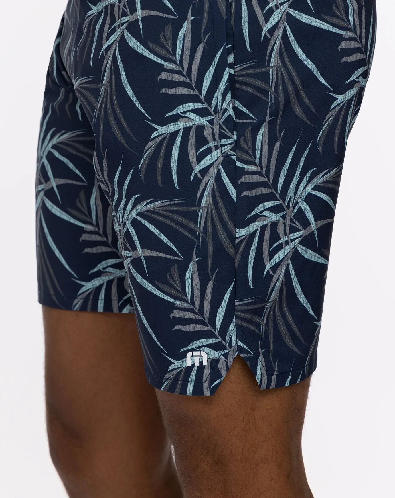 TRAVISMATHEW MENS TRAWLER SHORTS - DRESS BLUES