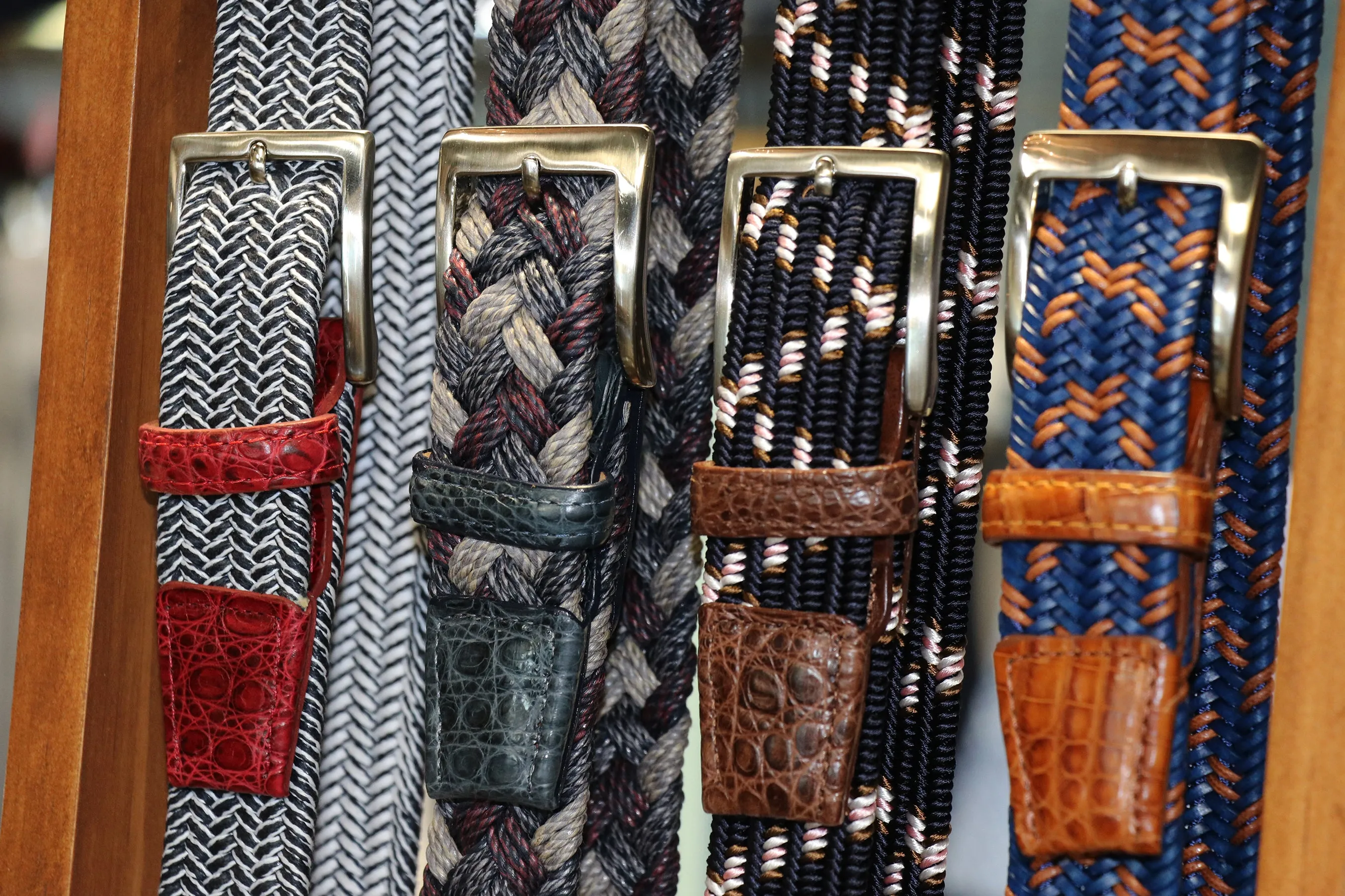 Two-Tone Leather Stretch Belt