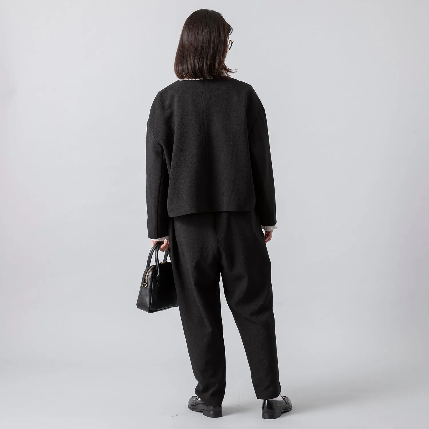 uncinq | アンサンク　Crepe Crewneck Jacket