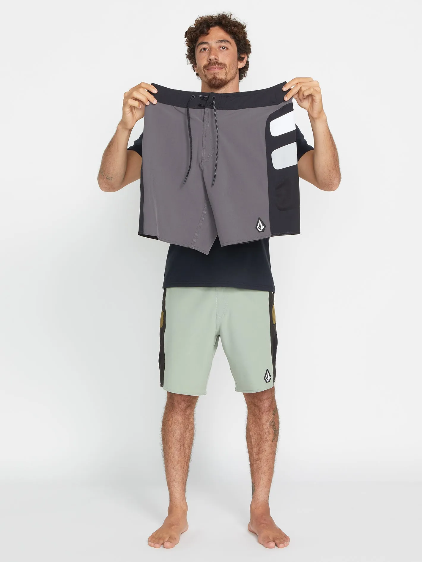 VOLCOM Surf Vitals Yago Dora 19 boardshorts - Stealth