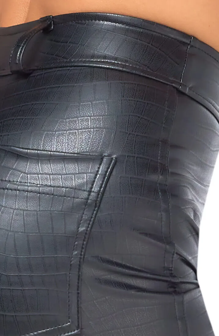 Wet look X Crocodile Pants - Lean Back