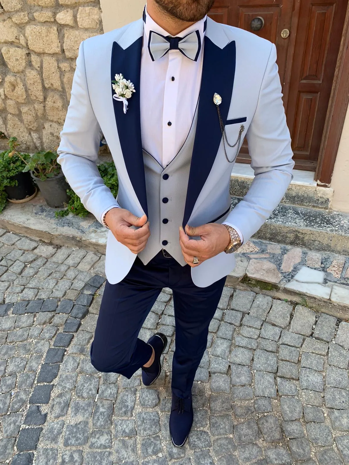 Wilson Sky Blue Slim Fit Peak Lapel Tuxedo: Perfect for Formal Occasions