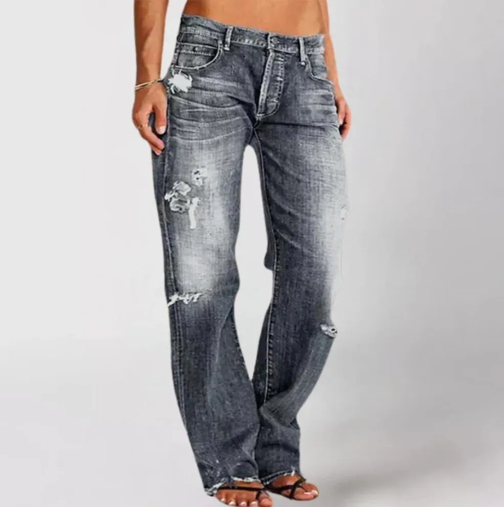 Women's denim jeans in wide fit